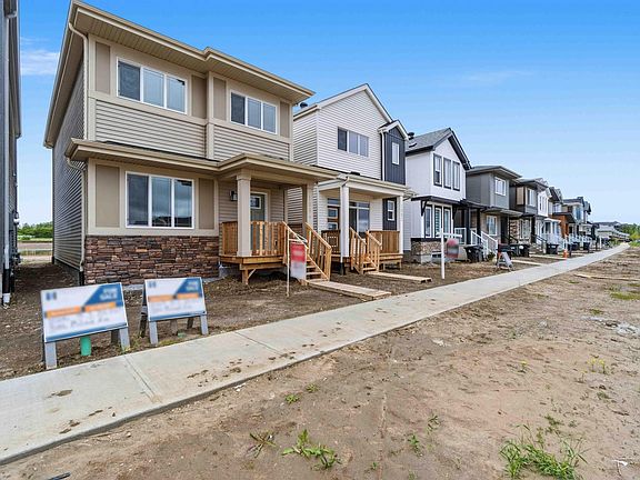 3rd image of 1084 McLeod Ave