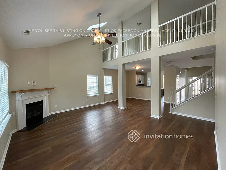 2826 Parsifal Ln — Photo 2