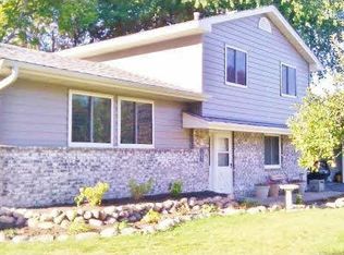 7007 Crest Dr, Maple Grove, MN 55311