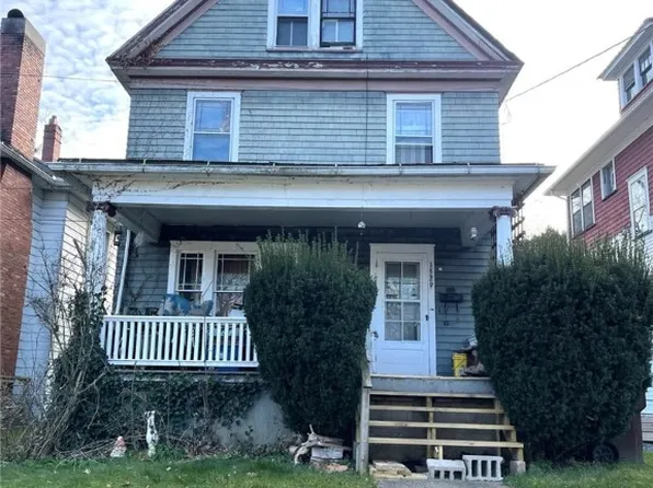 1529 Elk St, Franklin, PA 16323