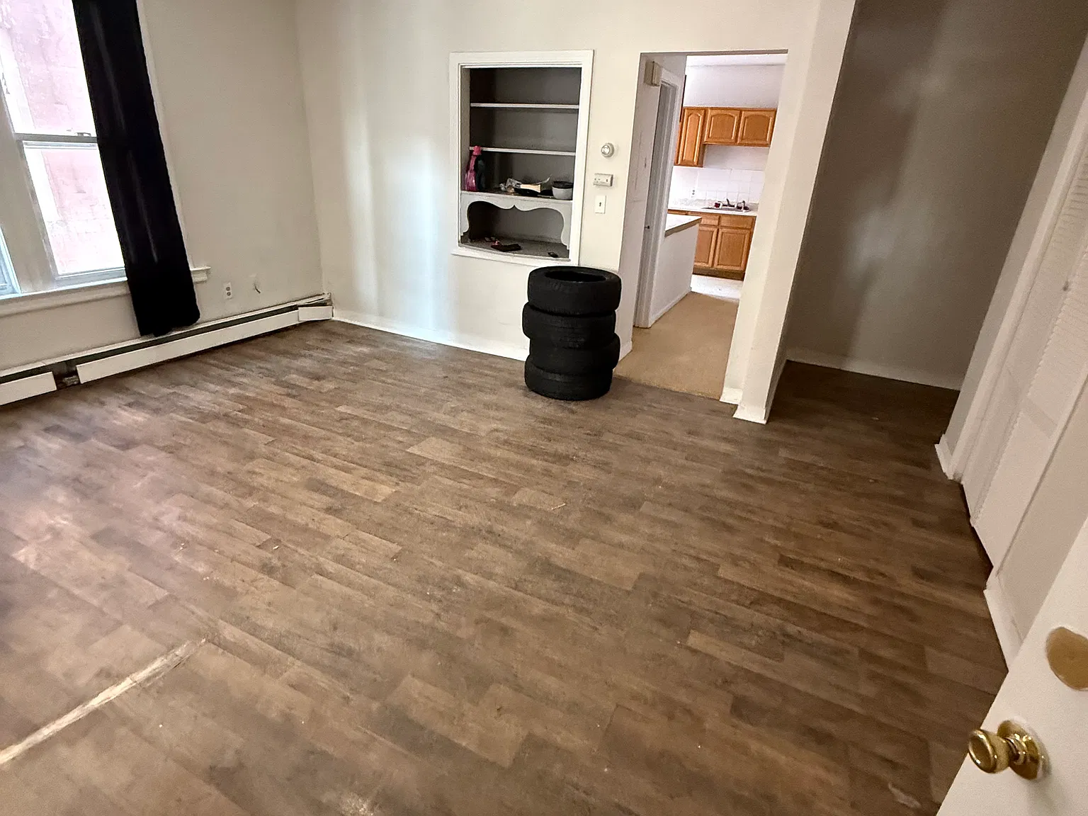 3 bed, $1,650 — Photo 3