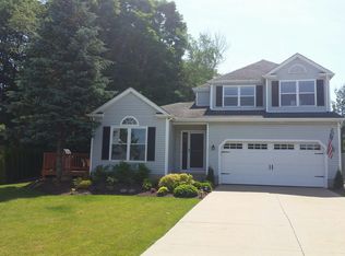 207 Woodbridge Ln, Chardon, OH 44024