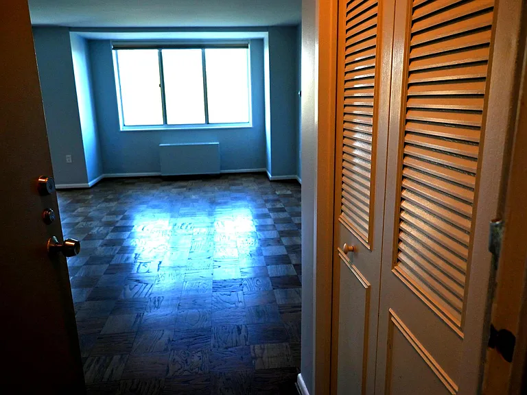 10500 Rockville Pike #415 — Photo 24