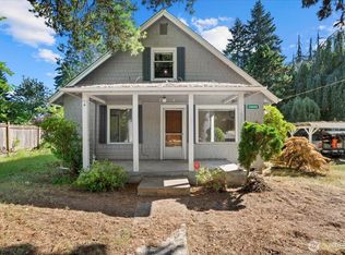 18056 25th Ave NE, Seattle, WA 98155