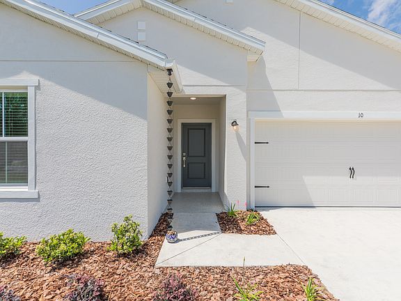 3rd image of 10 Fairchild Ln