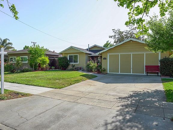 2nd image of 578 Westridge Dr