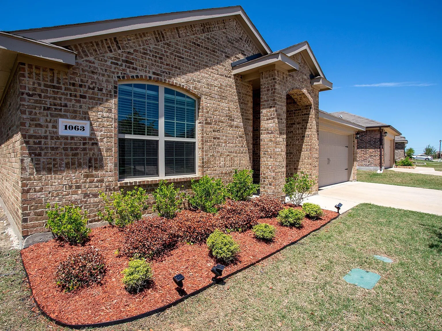 4 bed, 1584 sqft, $1,900 — Photo 2