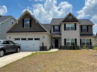 1549 Vergeland Dr, Hope Mills, NC 28348