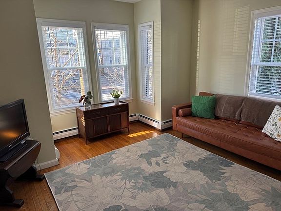 5th image of 19 Wyatt St #19