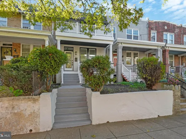 621 Girard St NE, Washington, DC 20017