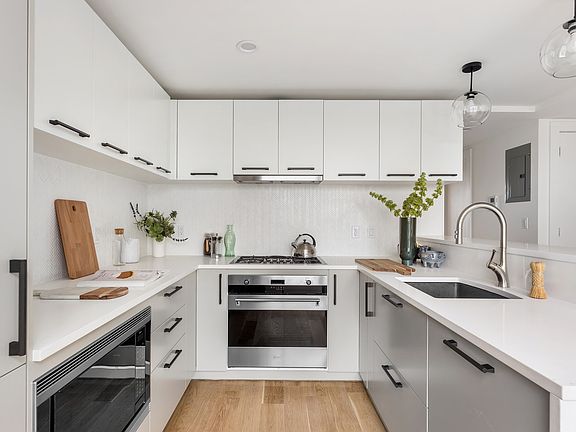 4th image of 91 Diamond St Penthouse B