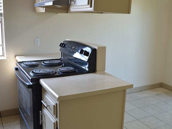 2nd image of 713 F St #4