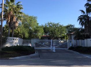 2121 Wood St #204, Sarasota, FL 34237