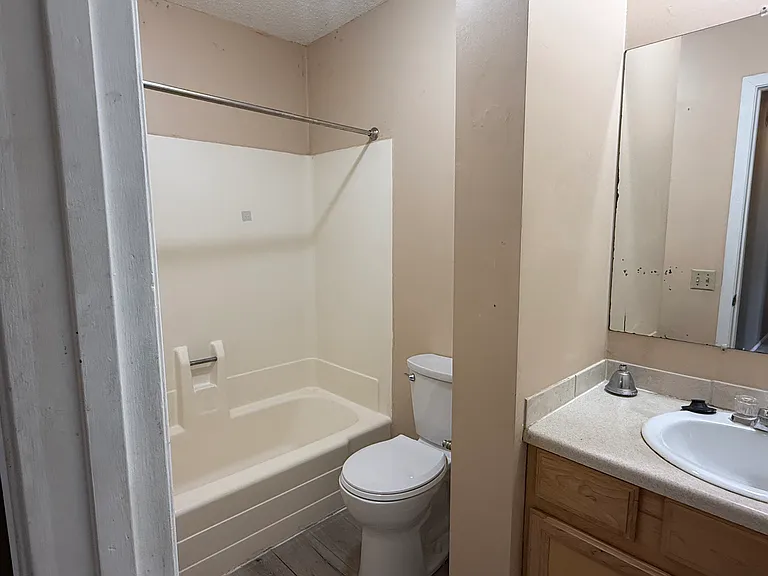 4041 W 125th St #12 — Photo 10