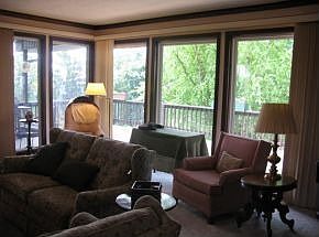 3rd image of 11 Hilltop Dr