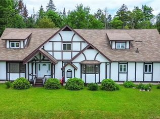 15 Doyle St, Nackawic, NB E6G1E4