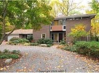9421 Holbrook Ln, Potomac, MD 20854