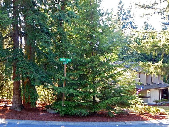 2nd image of 2830 147th Pl SE