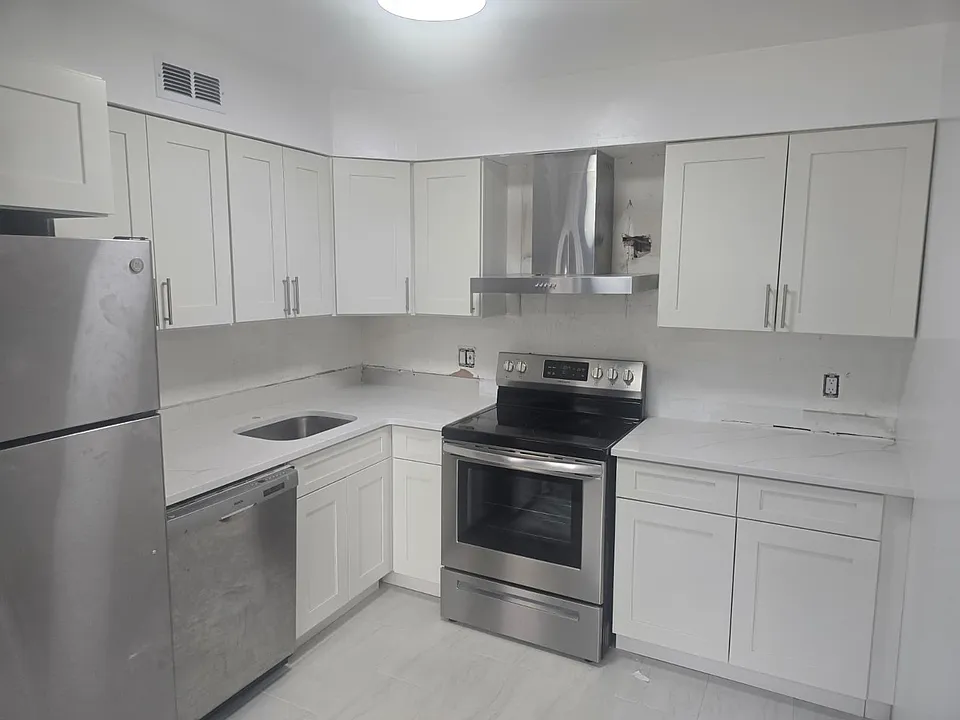 2427 Bayberry Ct