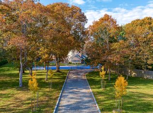 145 Montauk Hwy, Quogue, NY 11959