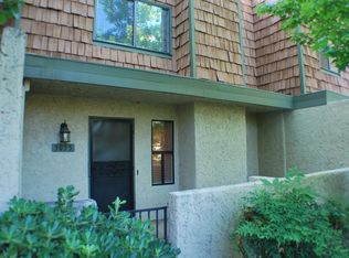 3055 Northwoods Way, Redding, CA 96002