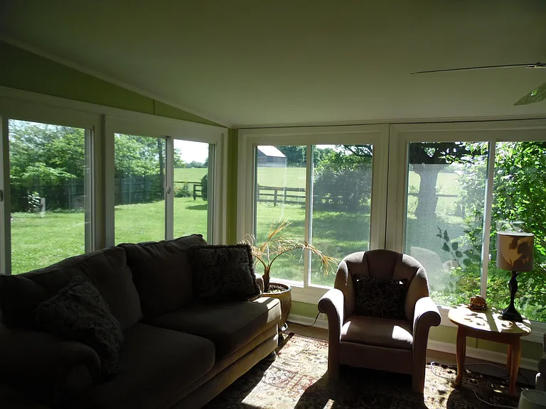 290 Heritage Rd — Photo 9
