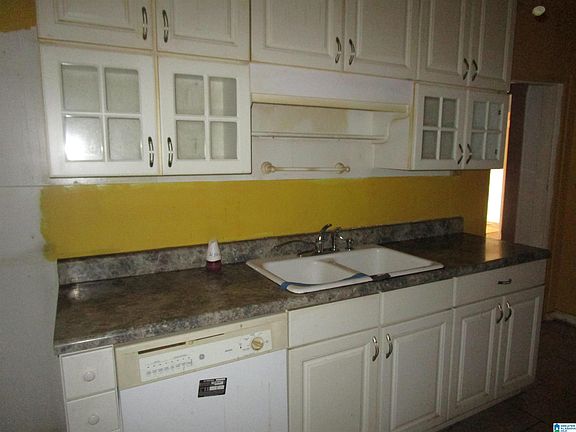 5th image of 4637 Avenue R