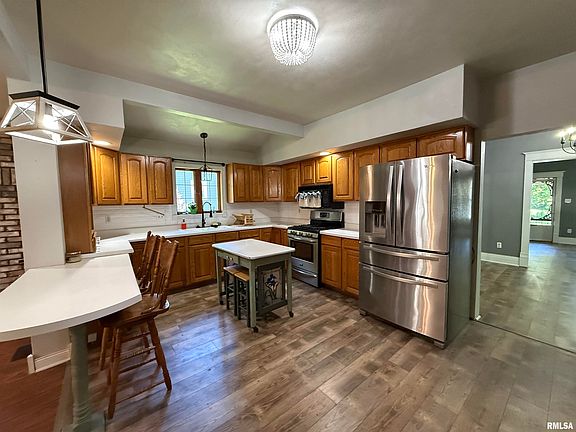 2nd image of 533 N 7th Ave