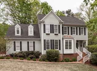 5004 Oakmont Ct, Holly Springs, NC 27540