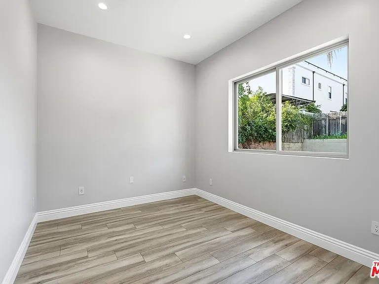 6717 Sunnyslope Ave — Photo 18