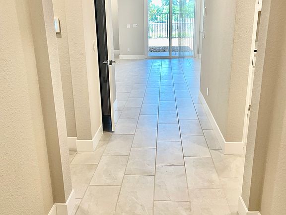 2nd image of 3060 Poas Way
