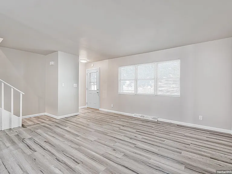 419-1704 N Westfield St — Photo 30