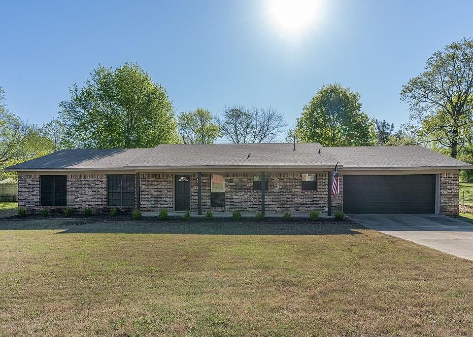 1st image of 12 Royale Cir