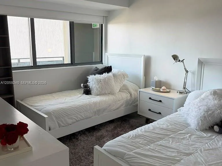 650 NE 32nd St #3405 — Photo 12