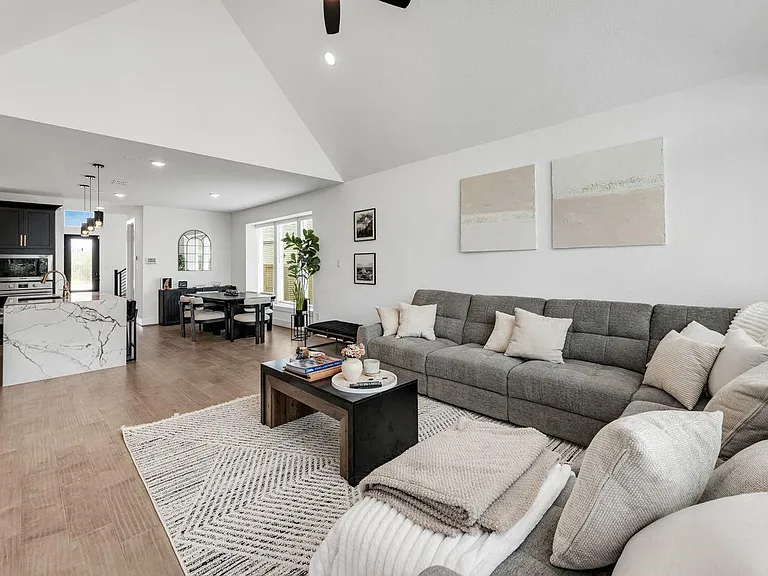 5119 Murillo Dr — Photo 9