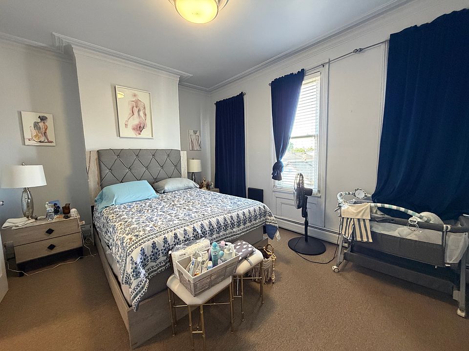1st image of 146 South St #3