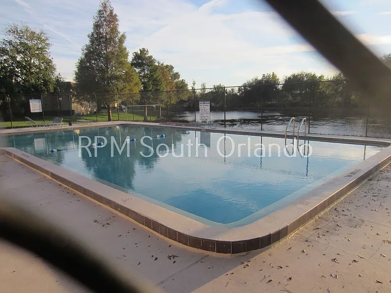36 Windtree Ln #202 — Photo 14