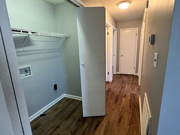 5th image of 258 Northwood Ter