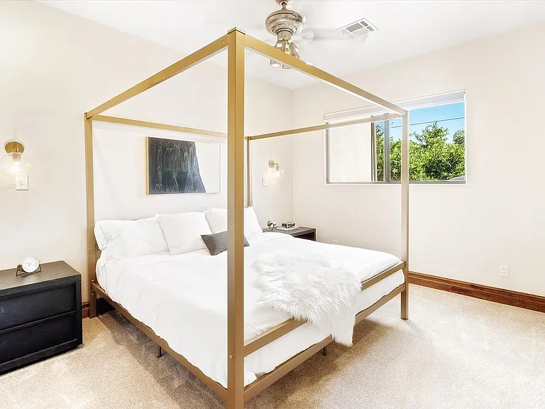 Bedroom 5 (Ensuite)
