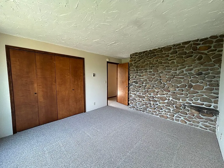 225 Mission View Dr — Photo 30