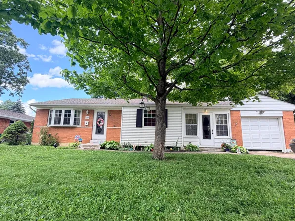100 Inwood Rd, West Jefferson, OH 43162