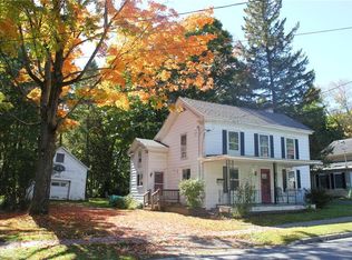 5 Wylie St, Hamilton, NY 13346