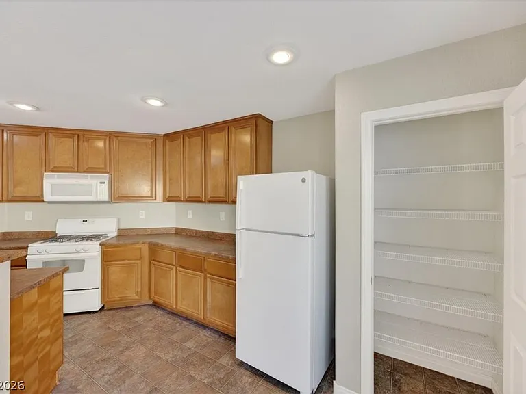 8380 Bismark Sapphire St #0 — Photo 12