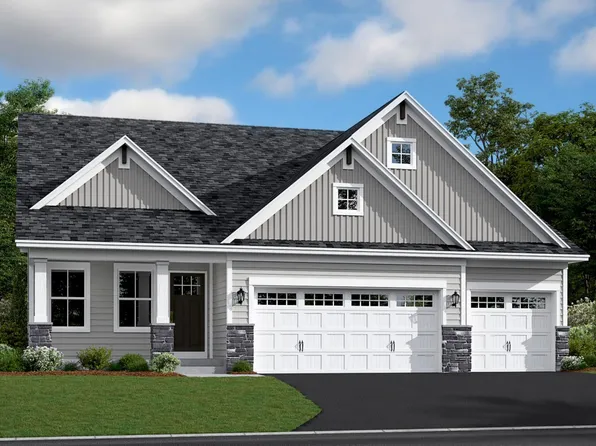 2039 Victoria Cir, Lino Lakes, MN 55038