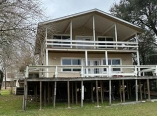 57 Lakeshore Dr, Huntsville, TX 77340