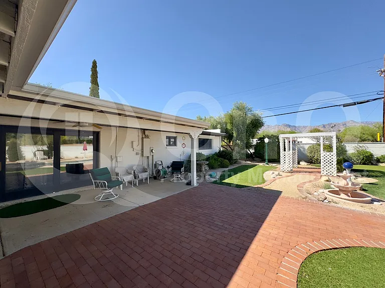 3360 N Camino De Piedras — Photo 17