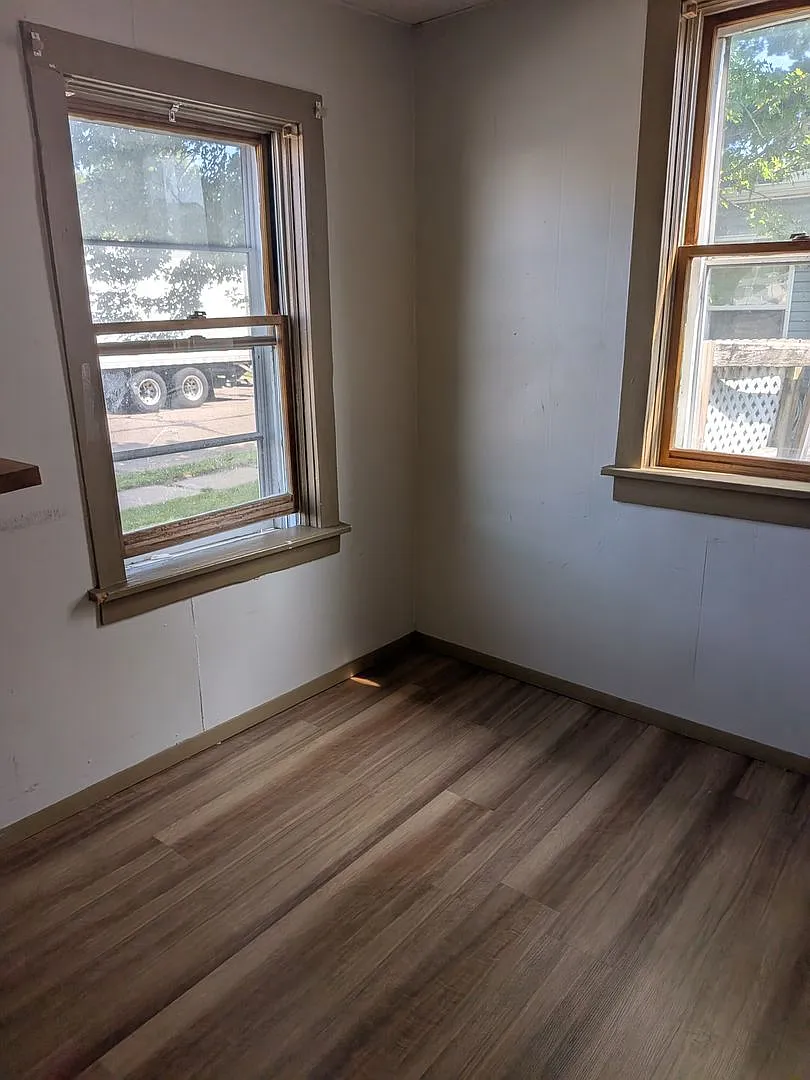1001 Park St, Stevens Point — Photo 4