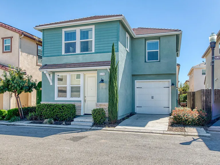 3714 Amity Ln — Photo 3