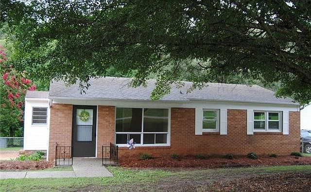 1st image of 909 Holder Dr