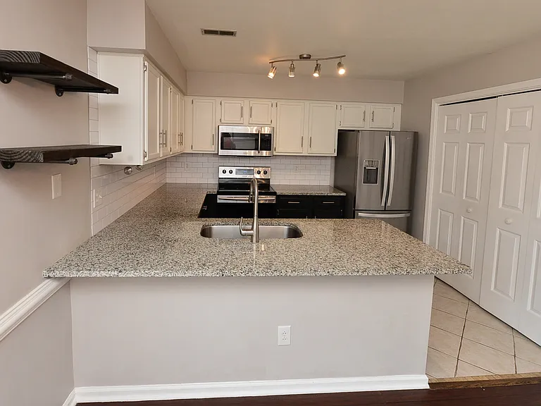 534 Pine Tops Ct — Photo 10